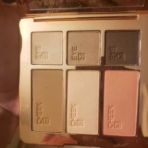 Ever Out the door pallet